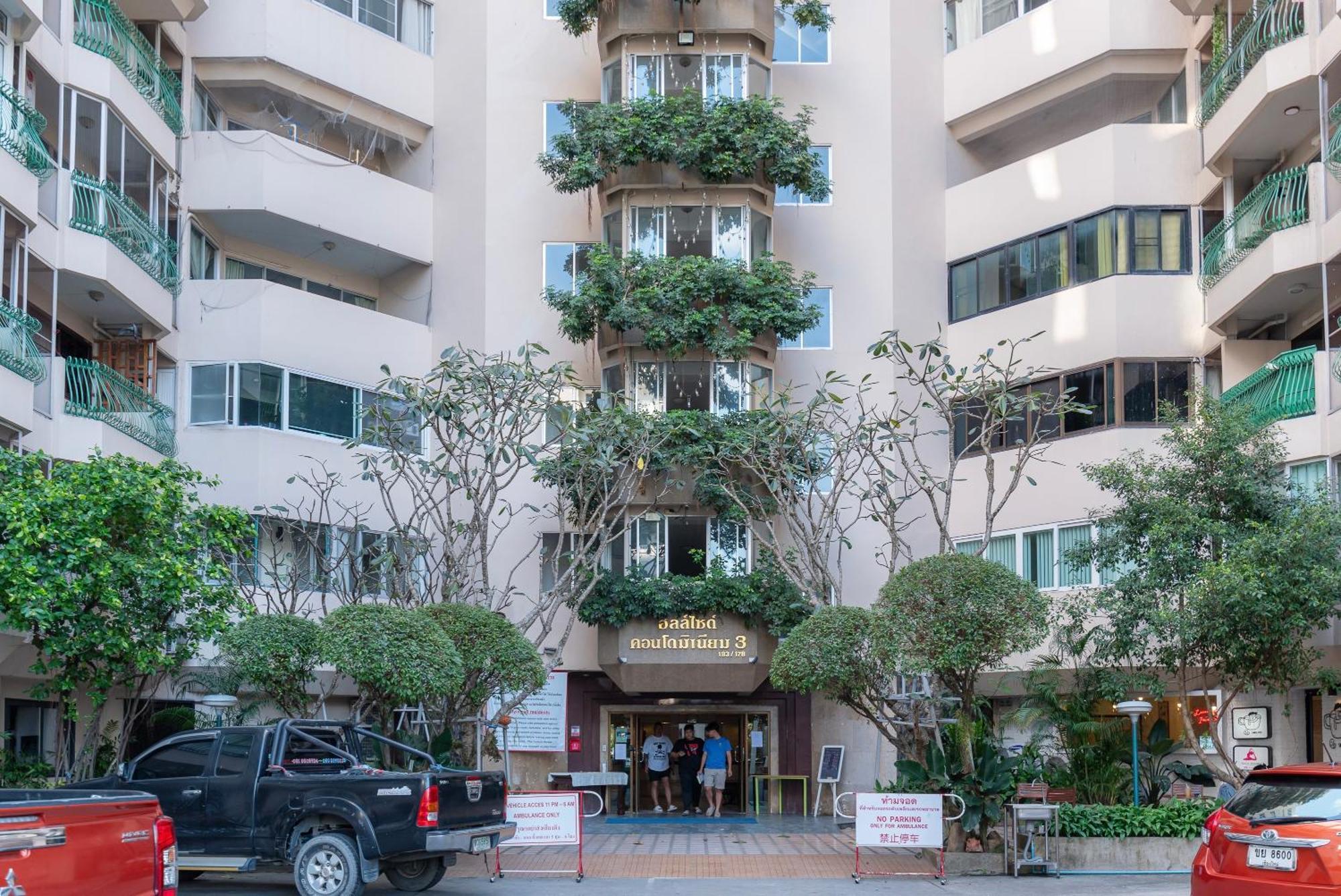 Cozy B At Nimman Studio Room In Condominium Chiang Mai Exterior photo